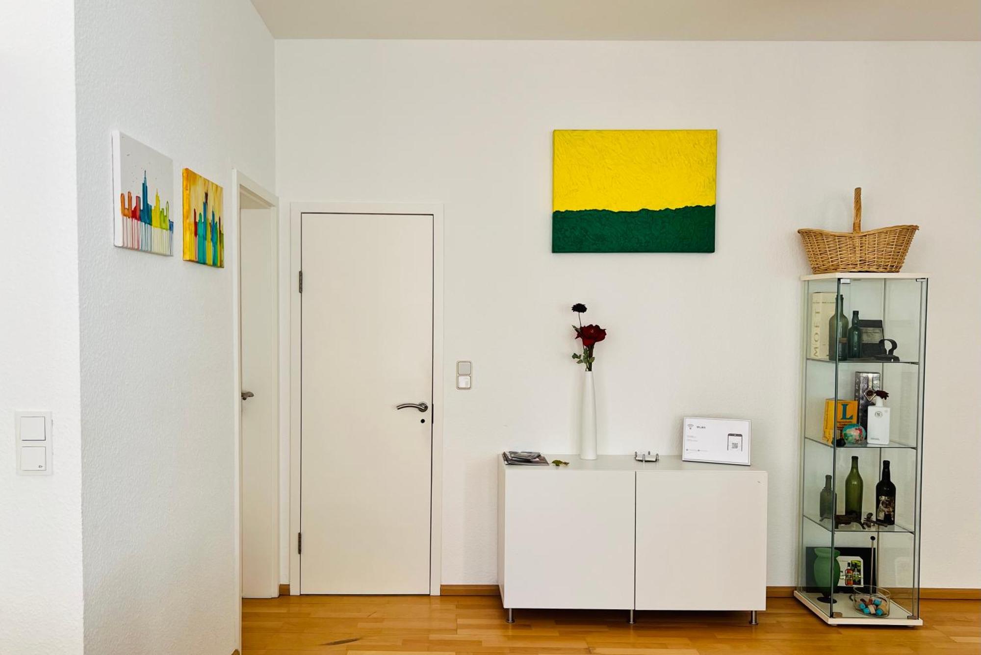 Grosses Und Helles Innenstadt Apartment - Ferienwohnung Bad Homburg vor der Höhe Esterno foto